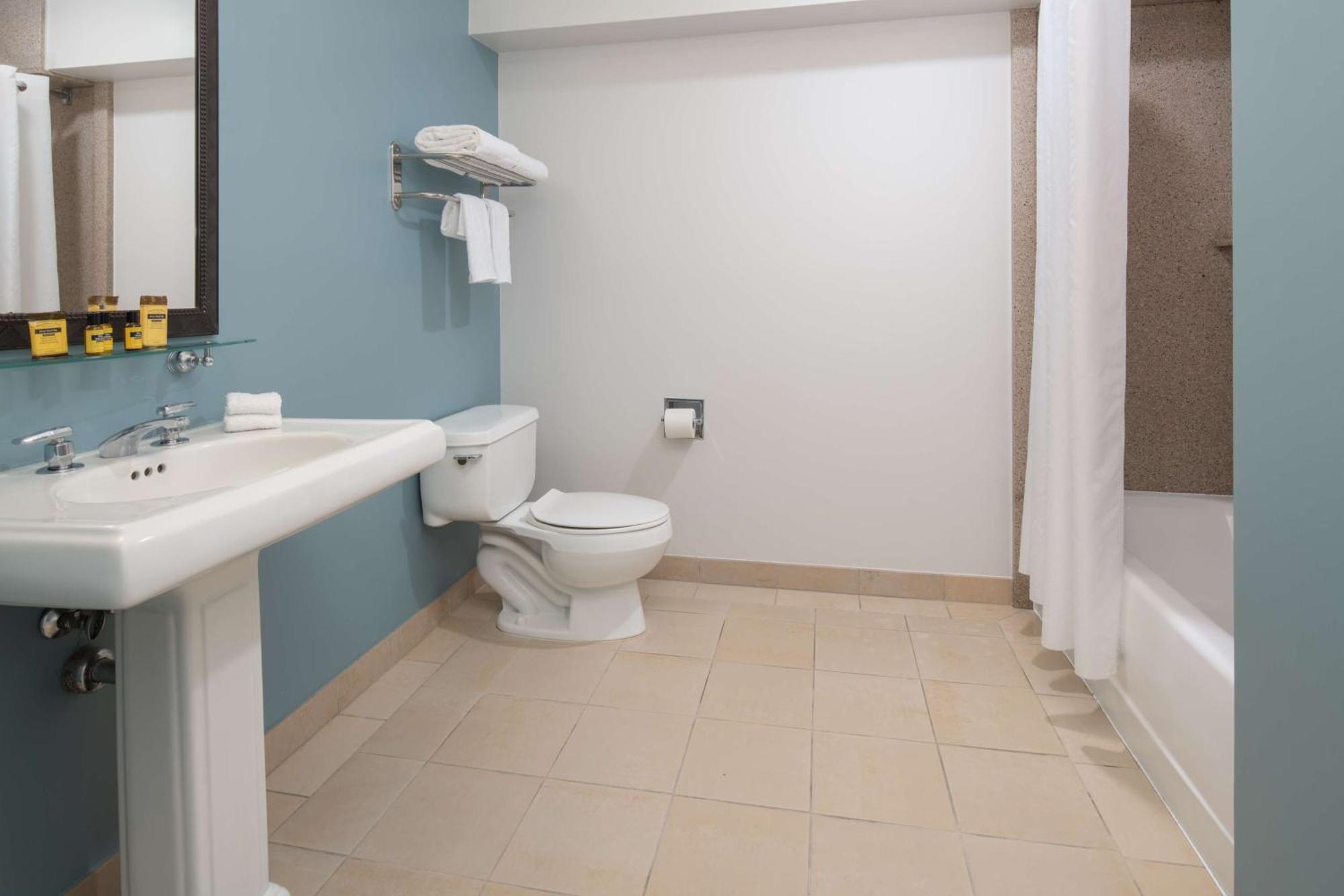 Best Western Plus All Suites Inn Санта Круз Екстериор снимка