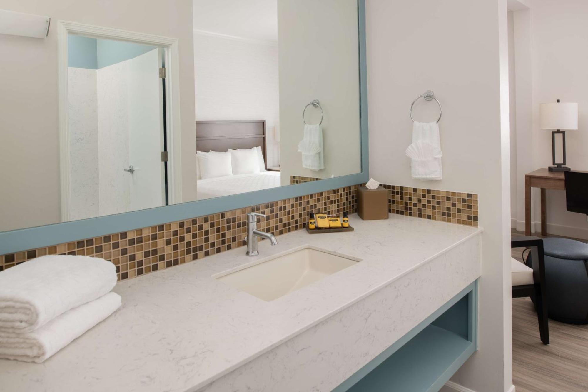 Best Western Plus All Suites Inn Санта Круз Екстериор снимка